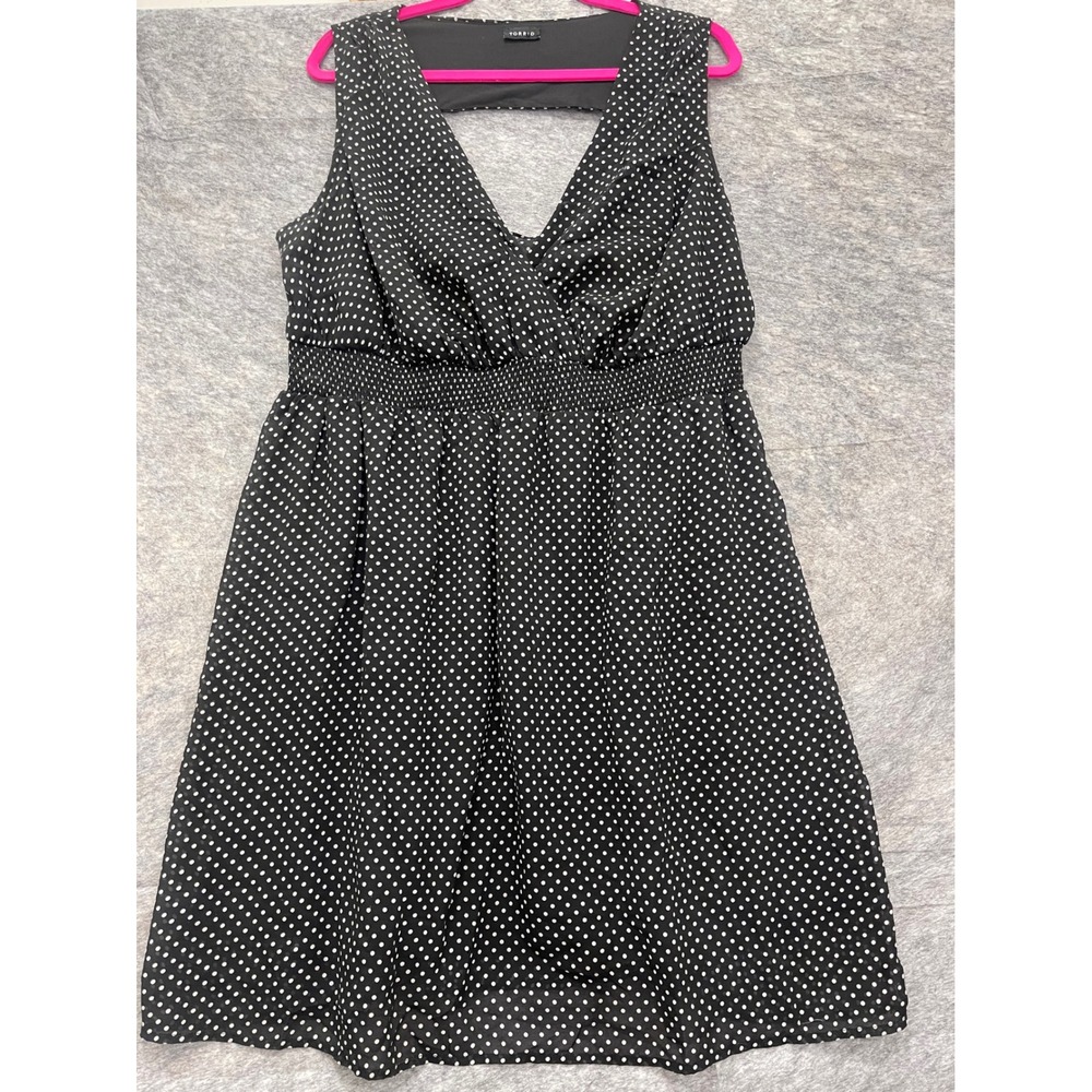 Torrid Black White Polka Dot Smocked Waist Cutout Back Dress 10012150 1X - Picture 2 of 13